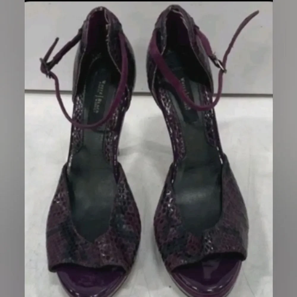 White House Black Market Purple Black Snakeprint Avalon Platform Pump Heel 7.5
